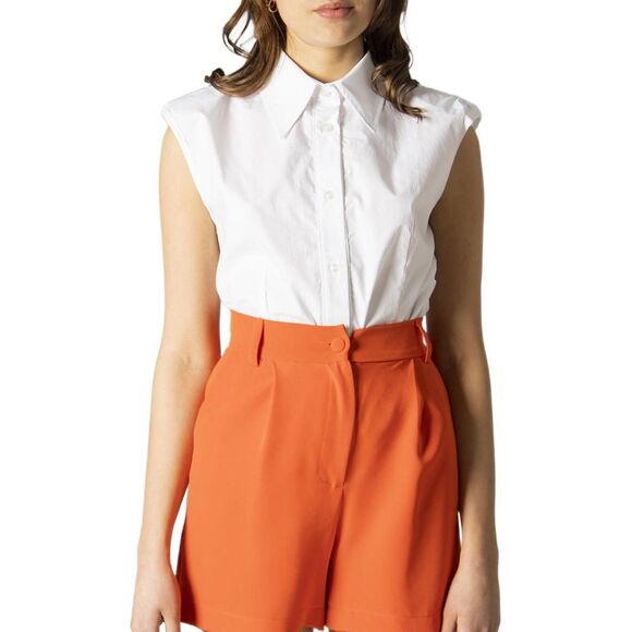 Hanny Deep | Tops | Hanny Deep Classic Buttonup Sleeveless Shirt | Poshmark